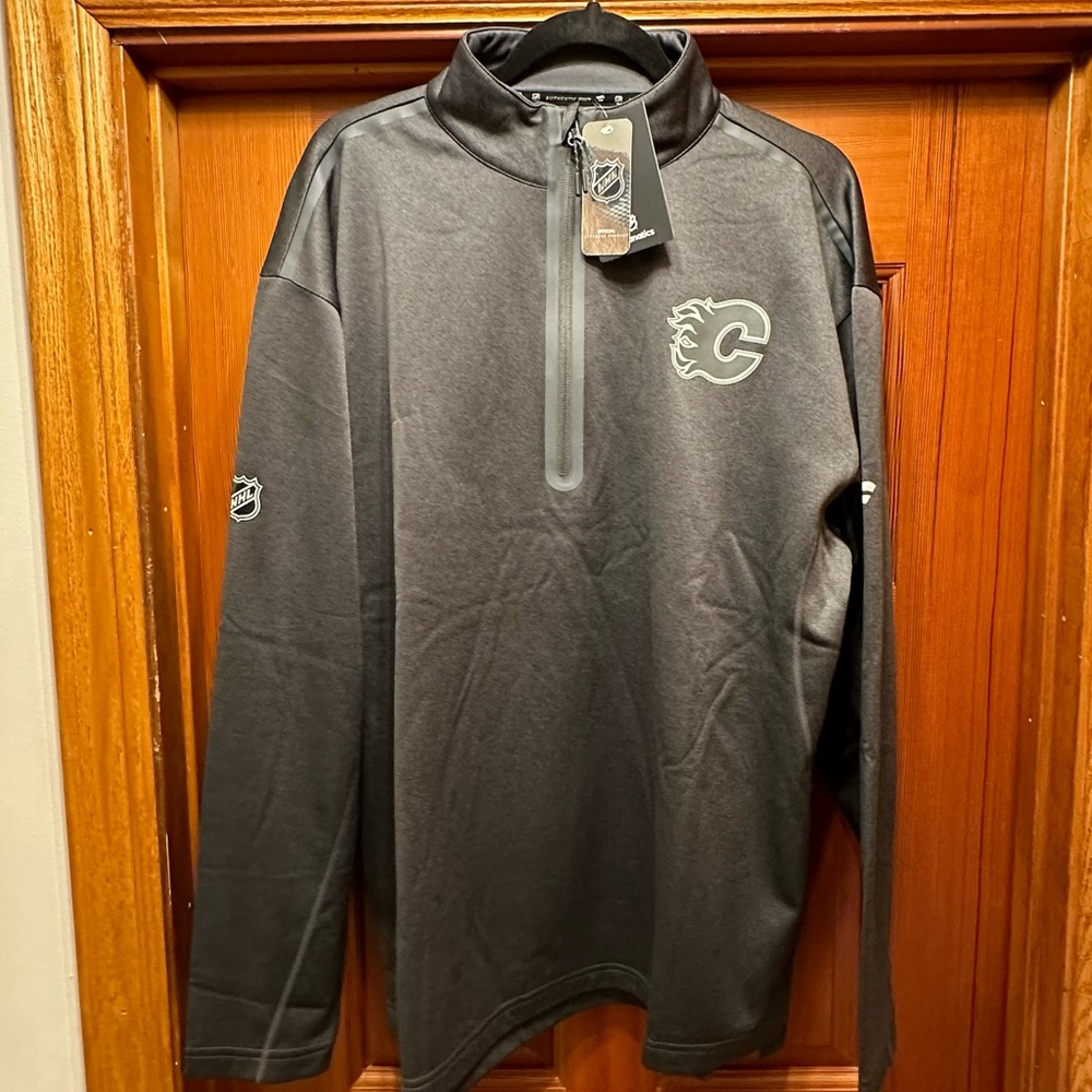 BNWT NHL Calgary Flames Authentic Pro Quarter 1/4 Zip Fanatics Pullover XL